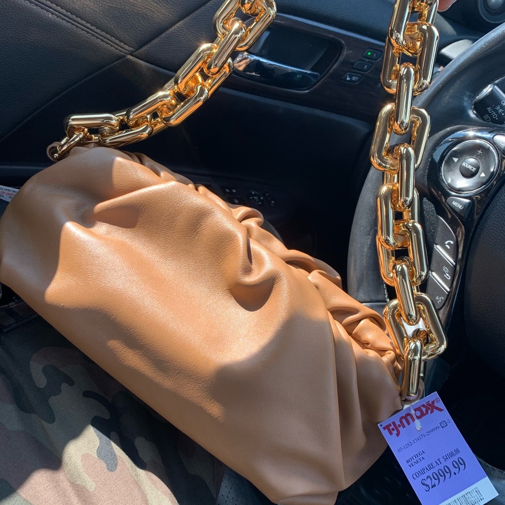 Was a gift and I'm not into bags like this